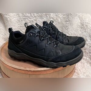 EUC ECCO Unisex Ulterra Gore-Tex Outdoor Hiking Leather Boot US 8-8.5/EU 39